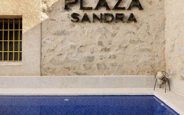 Plaza Sandra