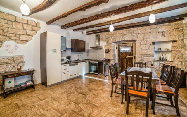 Holiday home Šterna 662