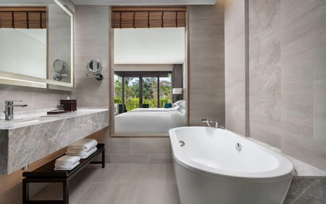 Khao Lak Marriott Beach Resort & Spa