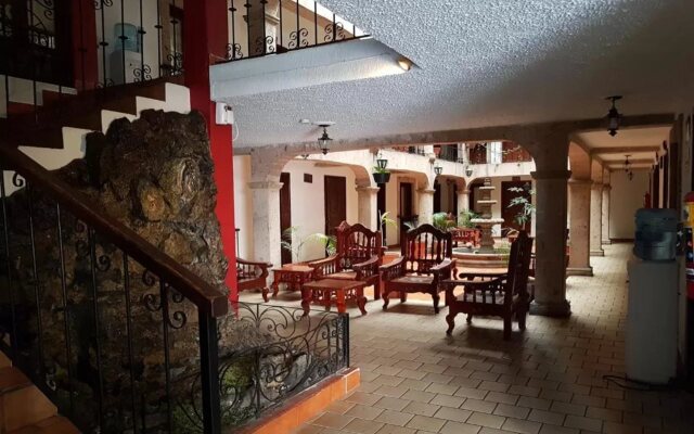 Hotel Don Quijote Plaza