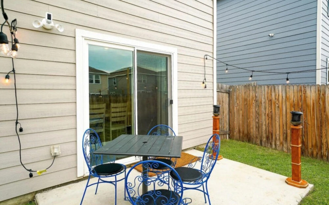 Rare Find Sleeps 13 Family Fun