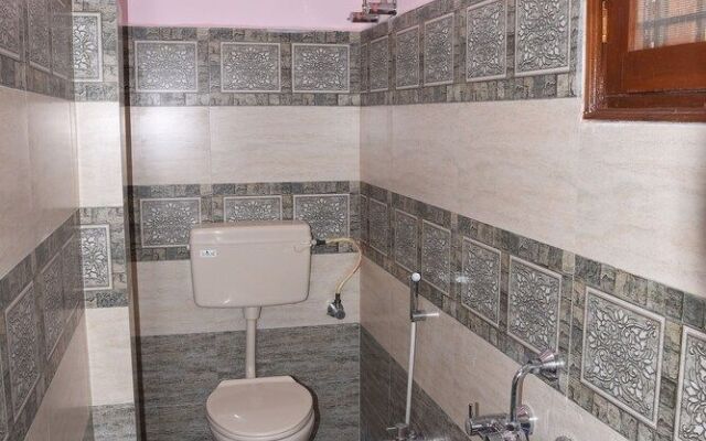 Anjani Mansion Guest House