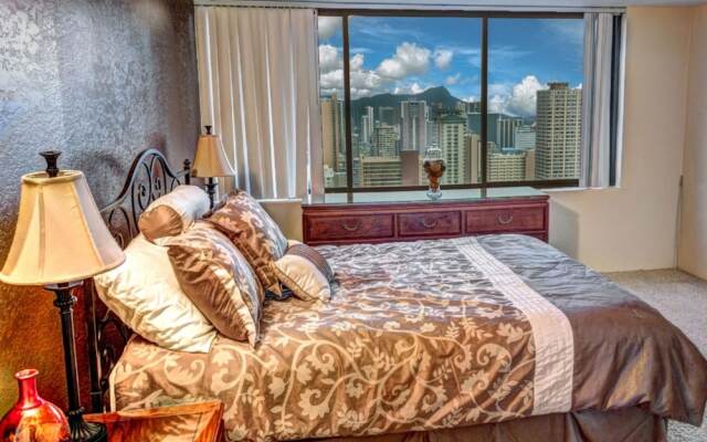 Hawaiian Monarch PH303 Oceanview