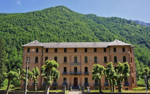 Studio 2-4 pers n6 Grand Hotel Aulus