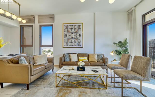 Elegant Pool View 2BR Apartment