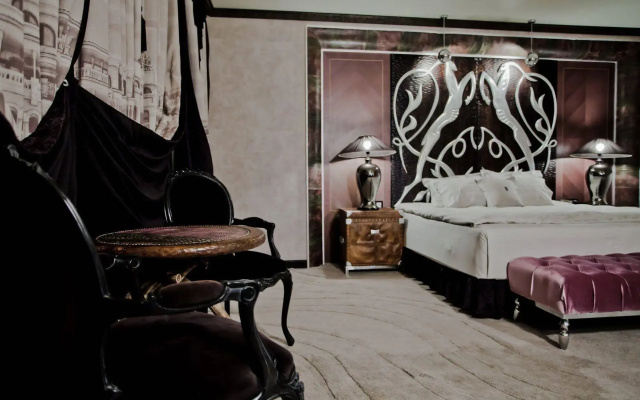 Royal Castle Design & SPA Hotel