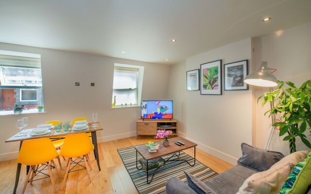 Luxury Central Reading Apartment 1 bed. Satellite TV. Wi-Fi