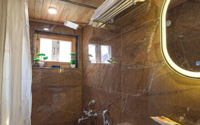 PalPenzy - Bespoke Premium Stay