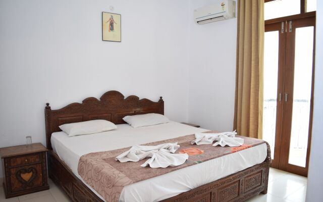 OYO Townhouse 256 Silver Palm Resort