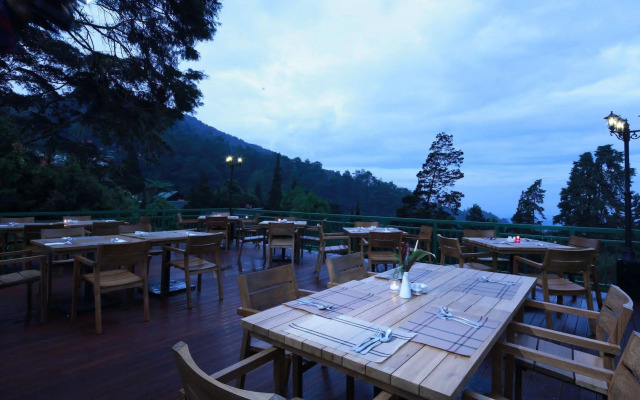 Puncak Pass Resort