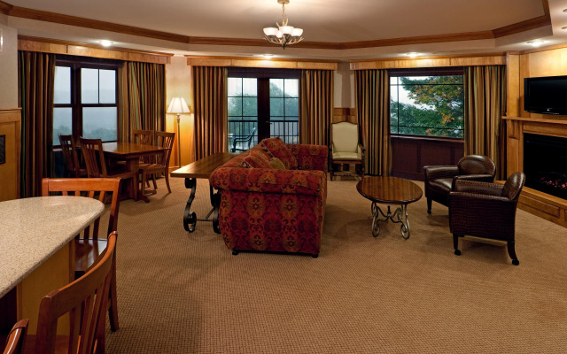 Crowne Plaza Lake Placid by IHG