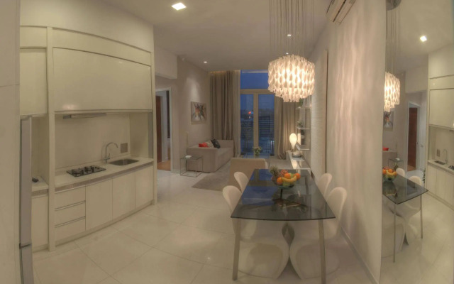 Golden Triangle Suites by Mondo