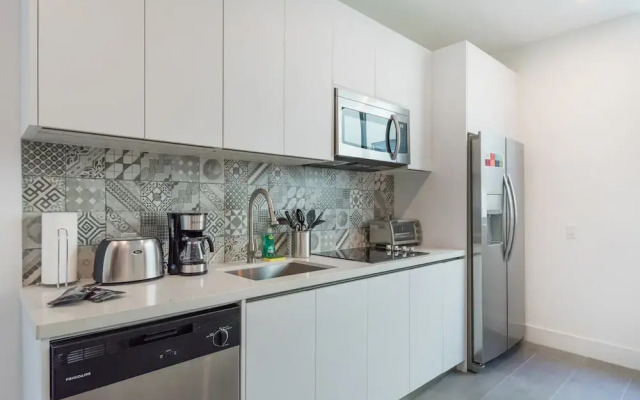 VHC Luxury Apartments 538-203