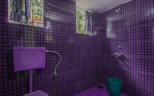 OYO 16456 Home Decent 1BHK Vagator