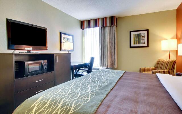 Comfort Inn Meridian - Bonita Lakes