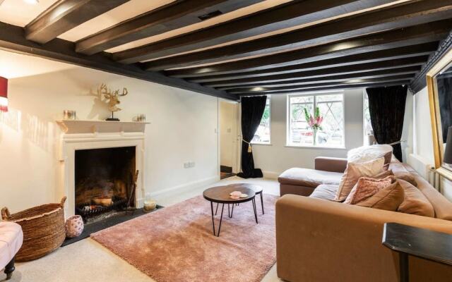 Beautiful 4 Bedroom Property
