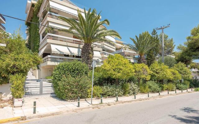 Lovely 2 Bedroom Apartment Vouliagmeni