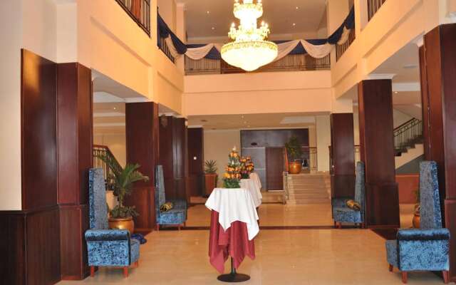 Kenenisa Hotel