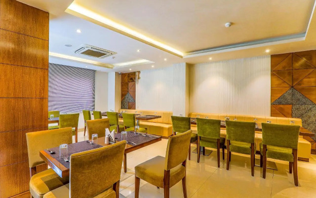 Hotel Surya Grand By OYO Rooms