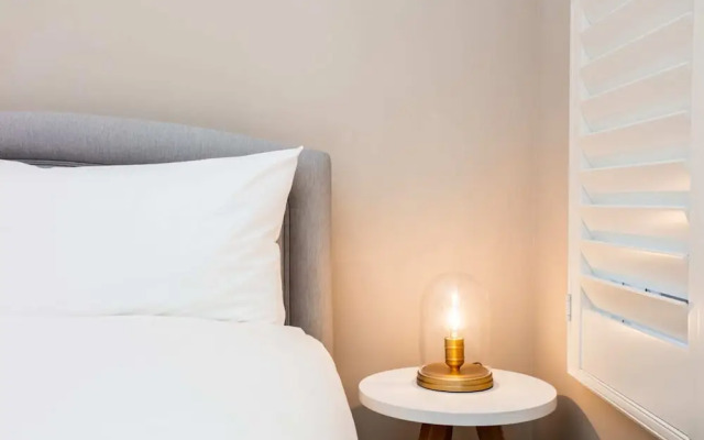 Bright, Vibrant 1 BD Apartment in Sth Hampstead