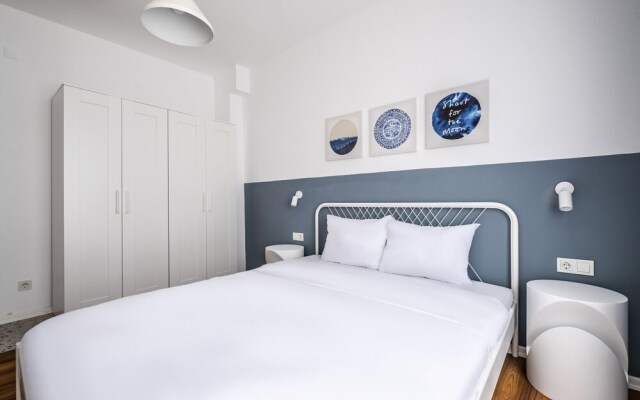Sleek Studio Flat With Central Location in Kadikoy