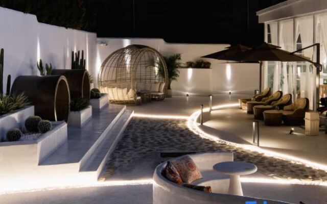 The Koi Fish Designer Homestay