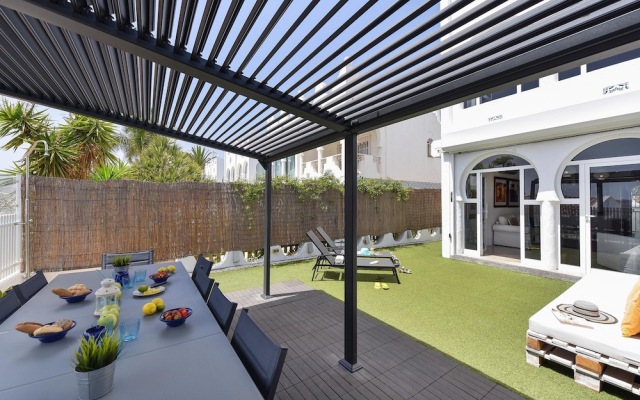 Monte Golf Seaview Apartment in Playa del Ingles