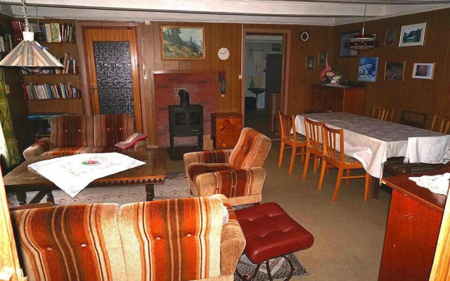 Innante Gamle Våningshus Cabin – Torvikbukt