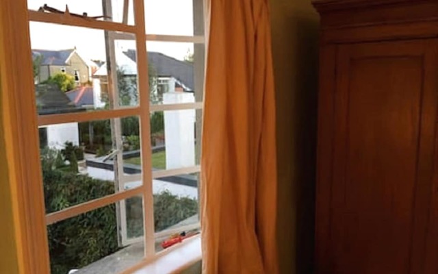 Monkstown Villa