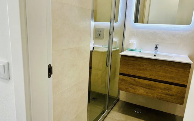 Studio apt With Spectacular Views of Lagos Marina