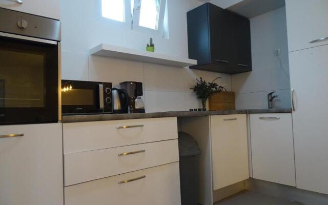 Seaside Villa mit Pool für 12 Personen