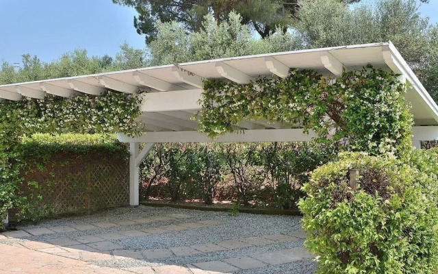 Villa del Filar With Pool