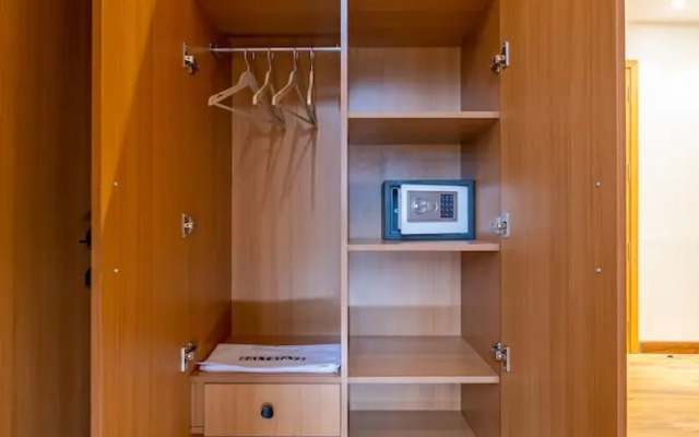 Saltstayz Autograph Advant & Sector 144