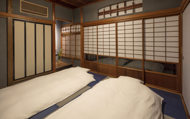 Hikoso-machi Gin no Ma