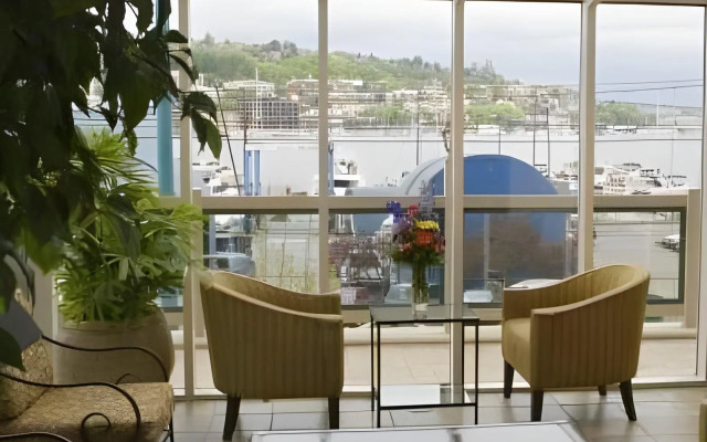 Silver Cloud Inn - Lake Union