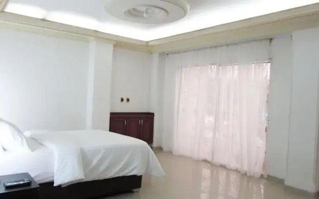 Hotel Los Robles Cali