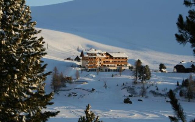 Heidi-Hotel Falkertsee