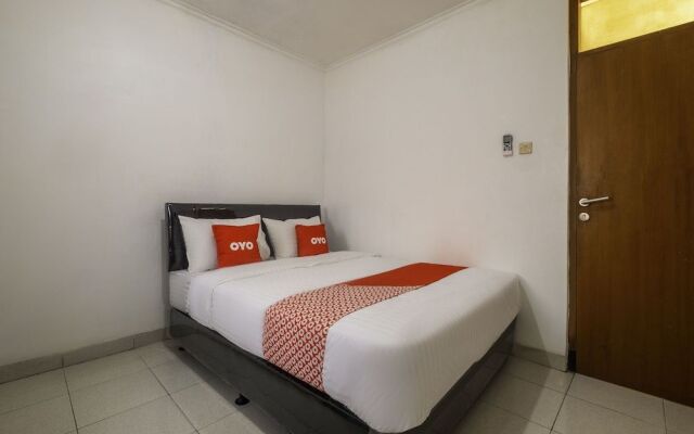 Oyo 1954 Tubagus Guest House