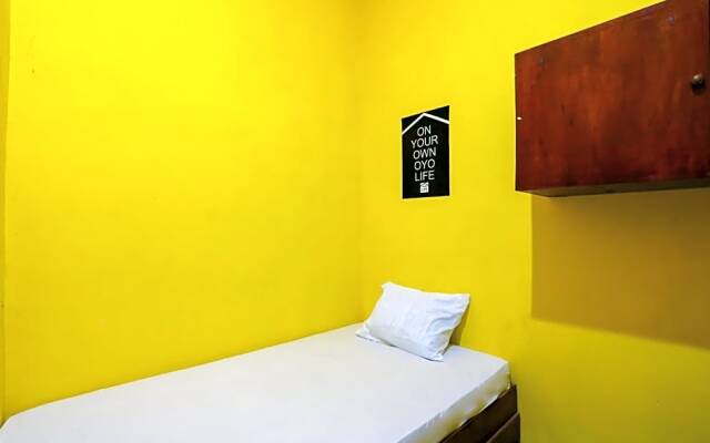 OYO Life 3064 Mahameru Kost Putra