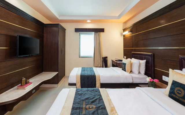 Foxoso Taj View Hotel