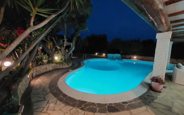 Surphinia Torre di Bari