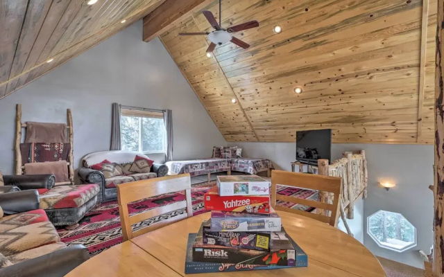 Cabin w/ Deck & Fire Pit in Duck Creek Village