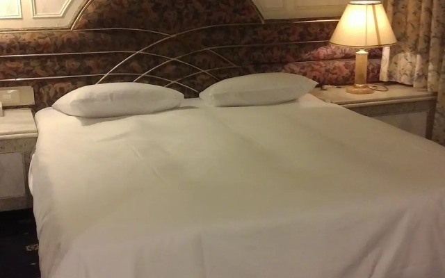 Crystal Hotel
