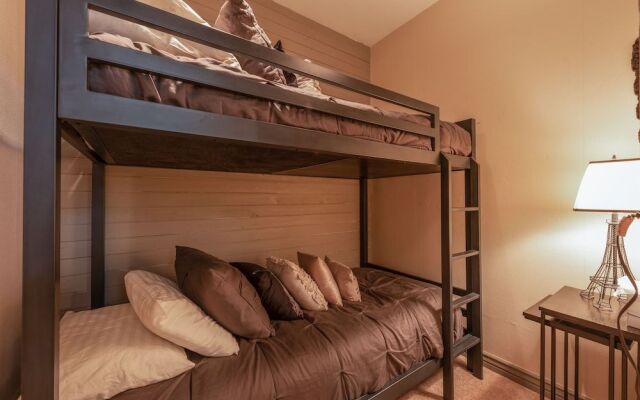 Deer Valley Stonebridge 12