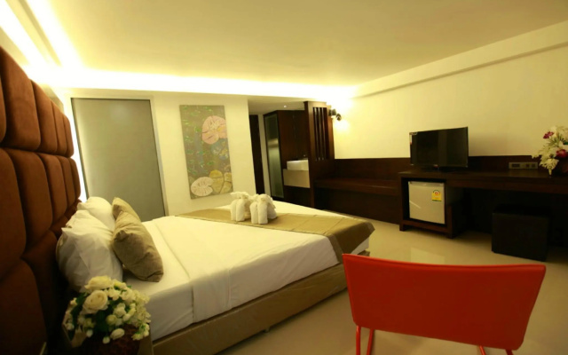 The Bangkok Major Suite – Guest Rooms – Bangkok