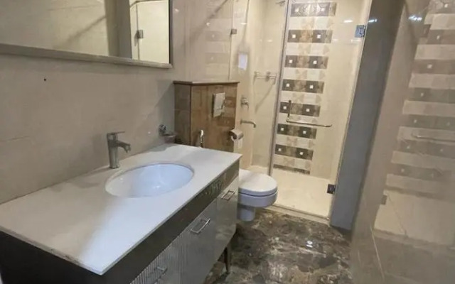 Flamingo Hotel Sector 67