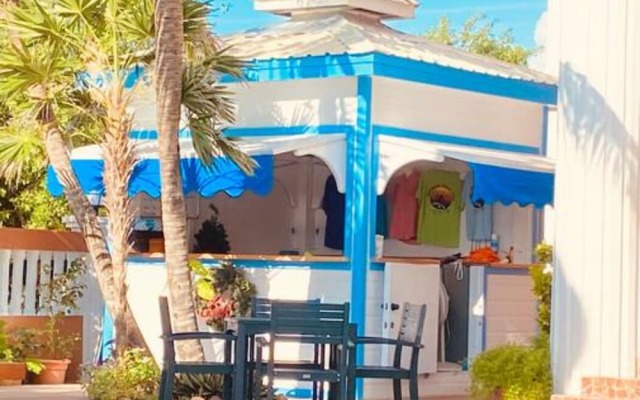 Lighthouse Beach Villas