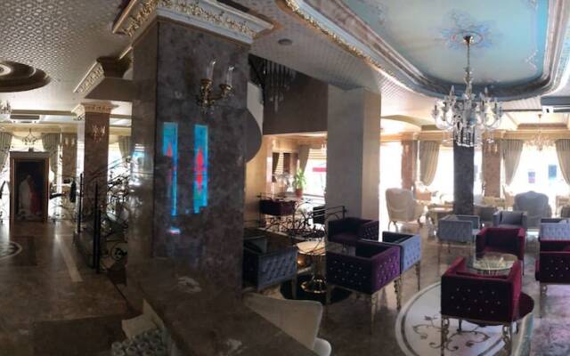 Royal Mersin Hotel