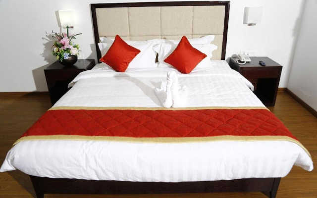 Triguna Clarks Inn