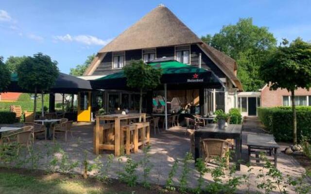 Hotel & Grandcafe LiBo